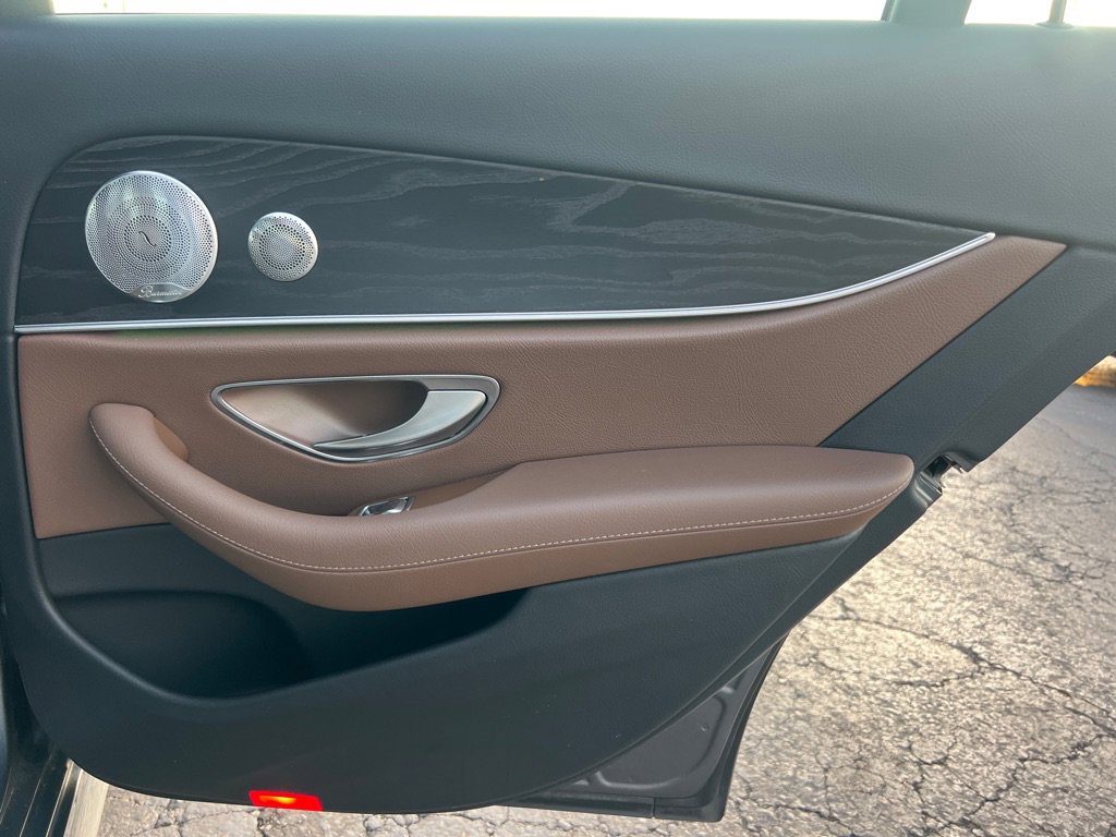 Used 2017 Mercedes-Benz E 300 E 300 4MATIC LUXURY image 14