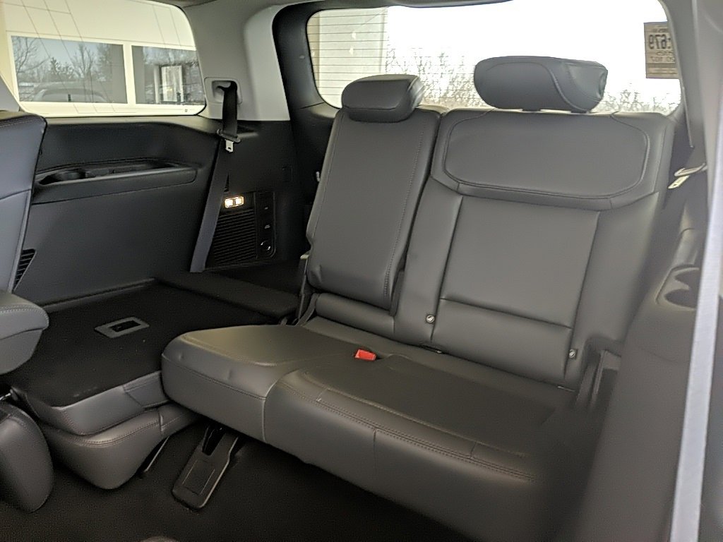 Certified 2025 Ford Expedition Active image 18