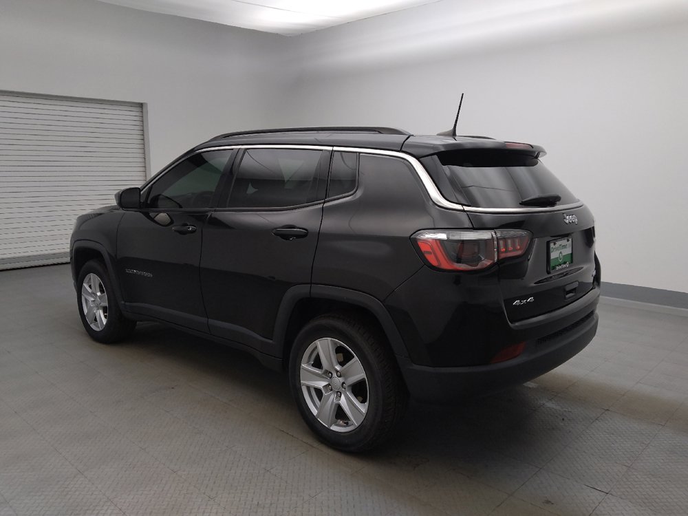 Used 2022 Jeep Compass Latitude w/ Sun and Sound Group AWD/4WD image 5
