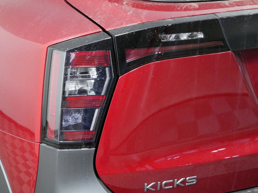 New 2026 Nissan Kicks SR w/ SR Premium Package image 14