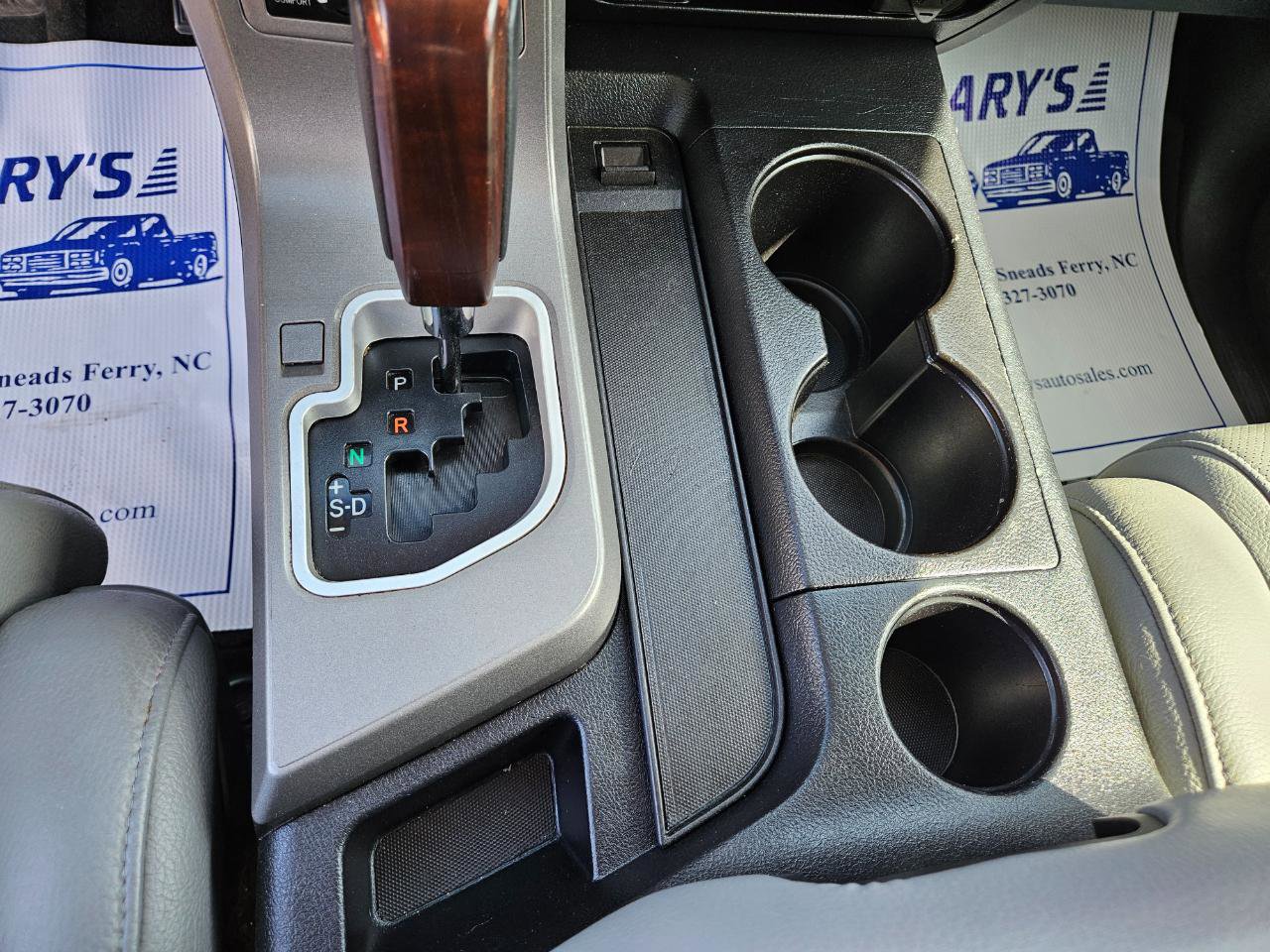 Used 2016 Toyota Sequoia Platinum image 24