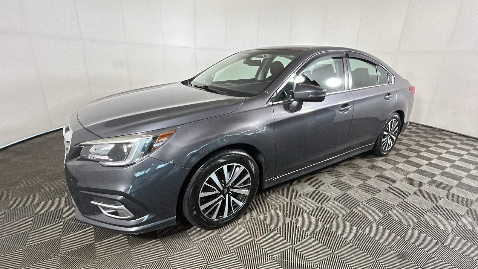 Used 2018 Subaru Legacy 2.5i Premium w/ Eyesight & BSD & Rcta & HBA AWD/4WD image 7
