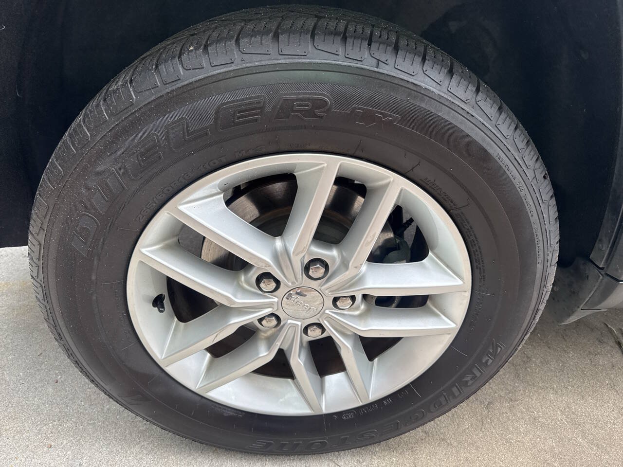 Used 2018 Jeep Grand Cherokee Laredo RWD image 23