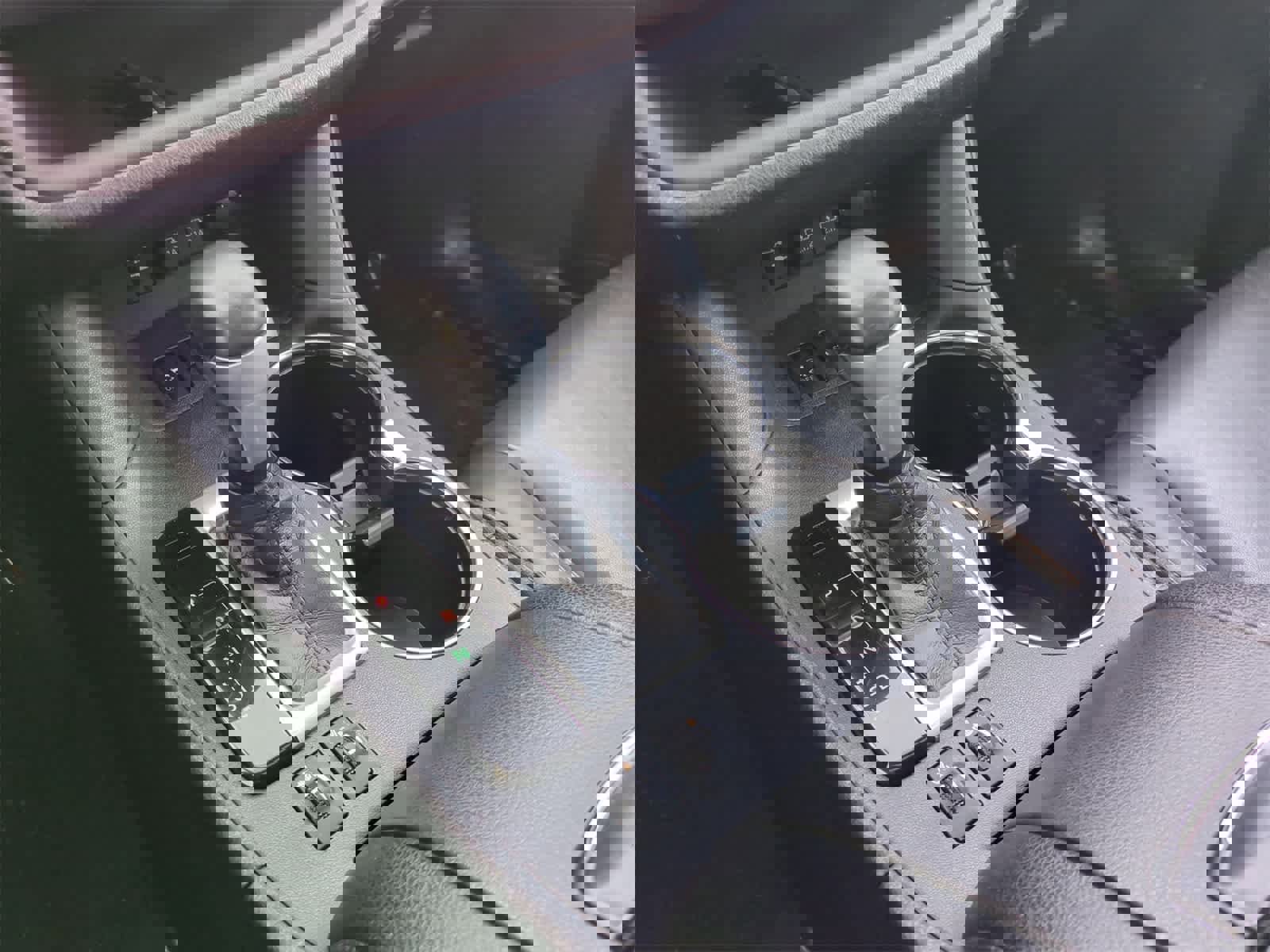 Used 2019 Toyota Highlander XLE image 32