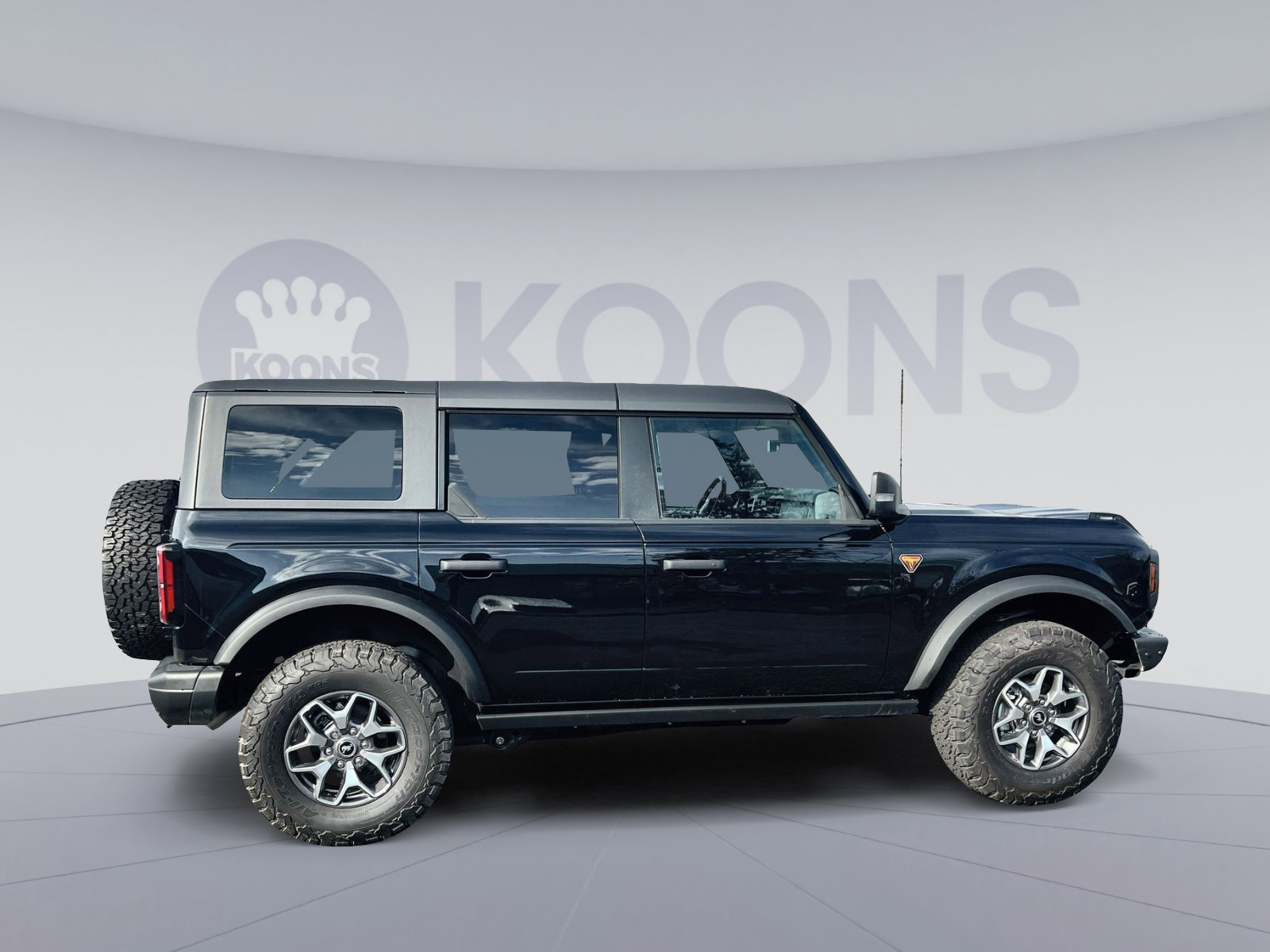 New 2025 Ford Bronco Badlands image 8