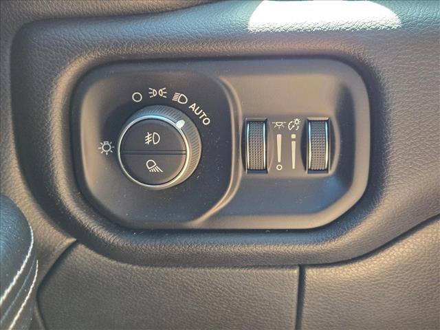 Used 2022 RAM 2500 Laramie w/ Night Edition AWD/4WD image 19