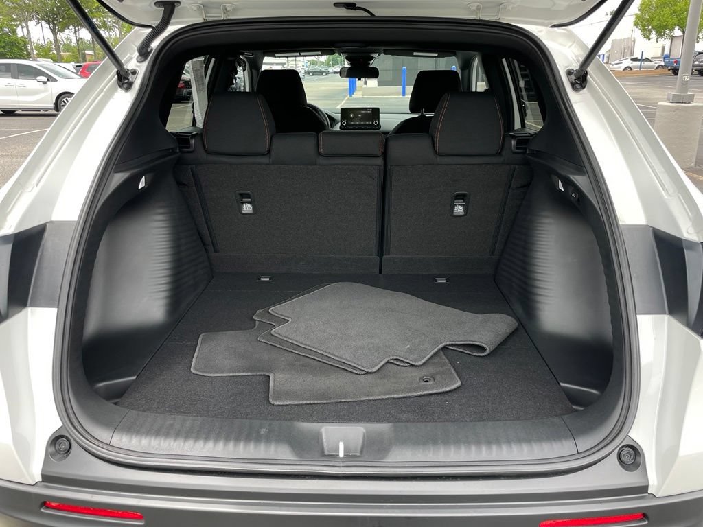Certified 2025 Honda HR-V Sport image 41