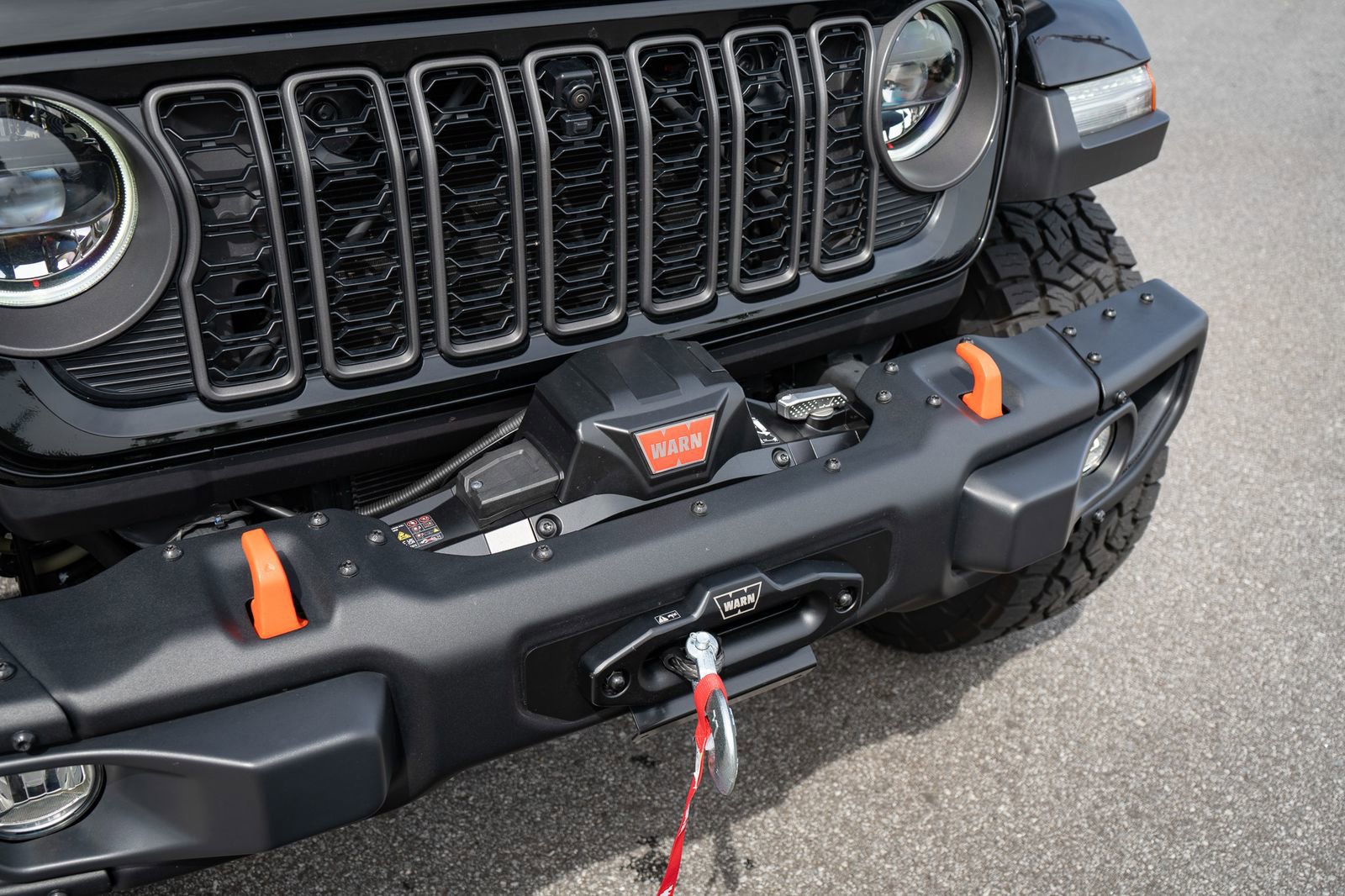 Used 2024 Jeep Gladiator Mojave AWD/4WD image 5