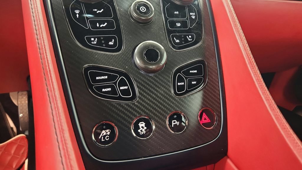 Used 2014 Aston Martin Vanquish Coupe RWD image 76