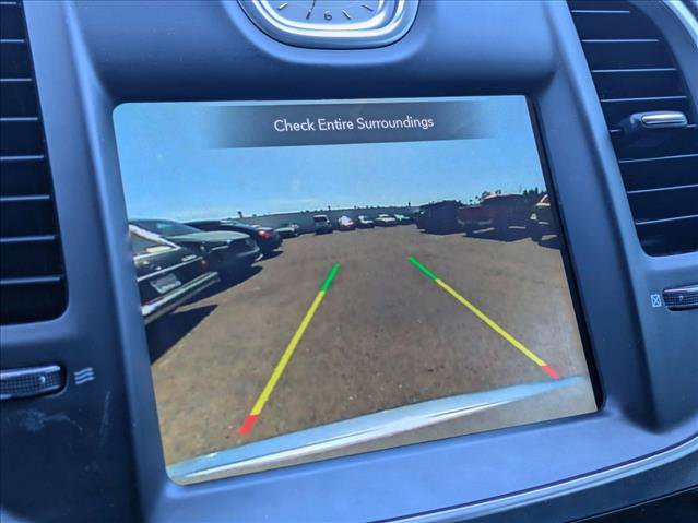 Used 2020 Chrysler 300 Touring w/ Chrome Appearance Package RWD image 13