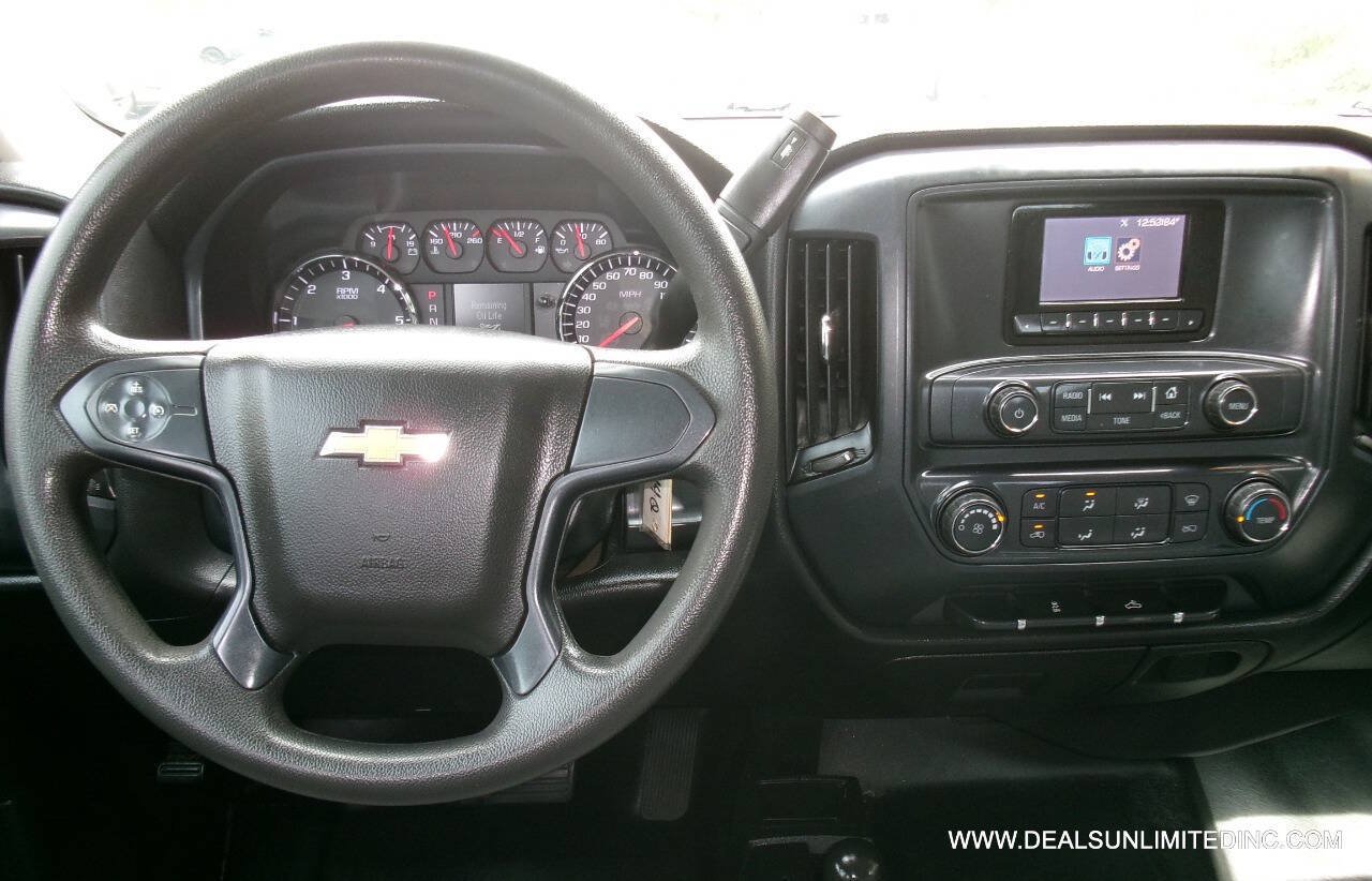 Used 2015 Chevrolet Silverado 1500 W/T AWD/4WD image 9
