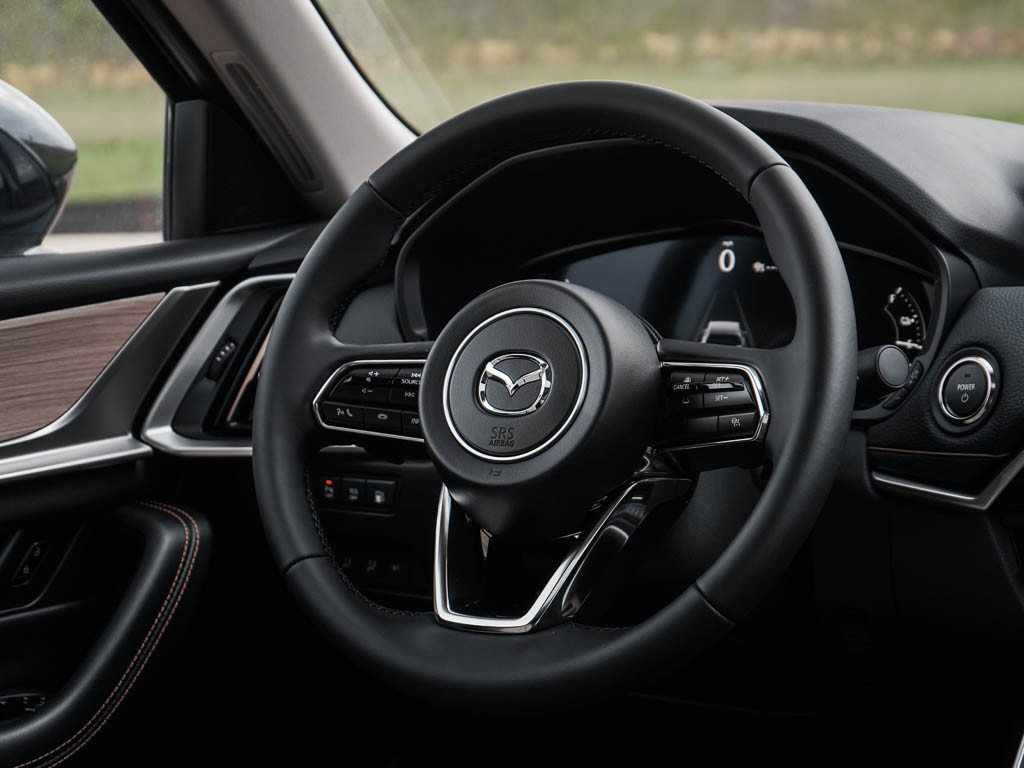 New 2026 MAZDA CX-90 Plug-In Hybrid w/ Preferred AWD/4WD image 16