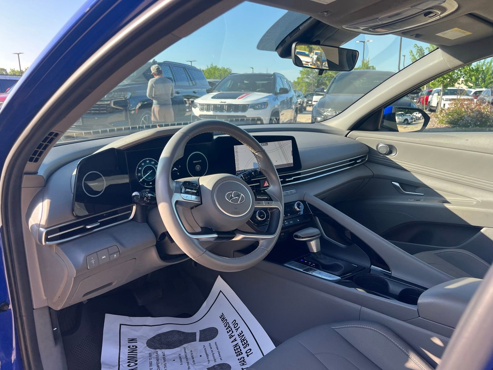 Used 2023 Hyundai Elantra SEL w/ Convenience Package FWD image 19
