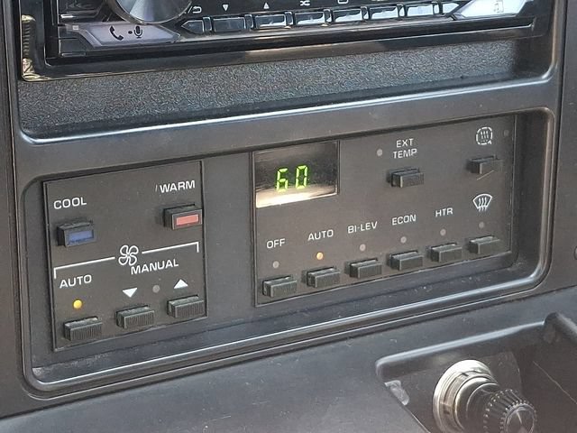 Used 1989 Chevrolet Corvette Convertible RWD image 9