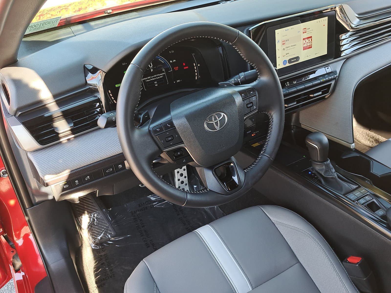 Used 2026 Toyota Camry SE FWD image 16
