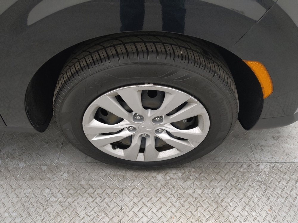 Used 2023 Kia Soul LX image 31