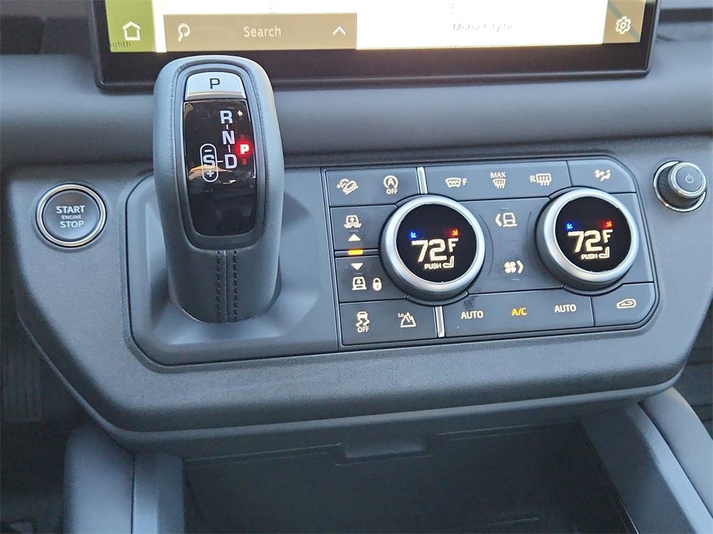Used 2025 Land Rover Defender 110 S image 17