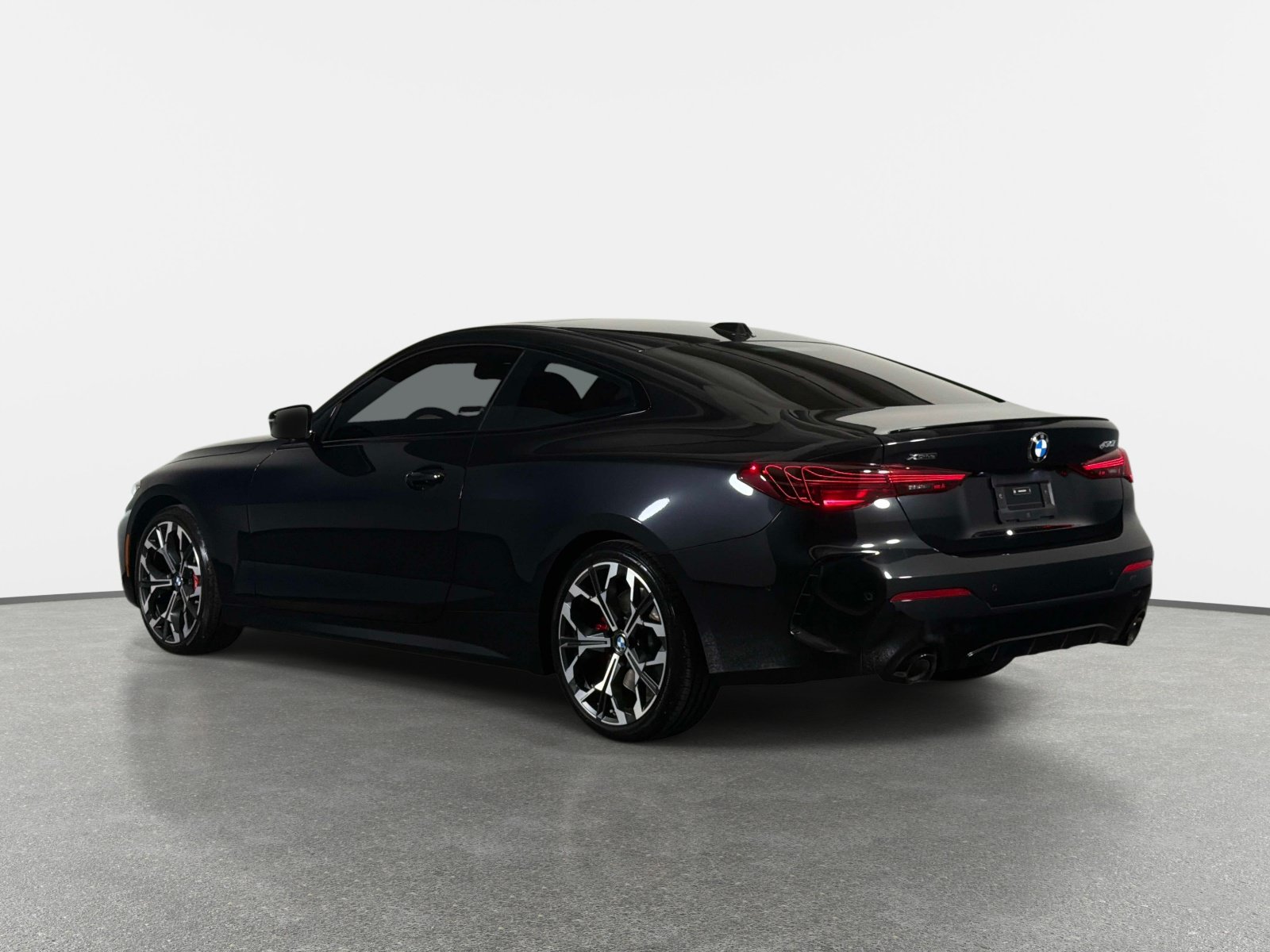 Used 2025 BMW 430i xDrive Coupe w/ M Sport Package AWD/4WD image 12