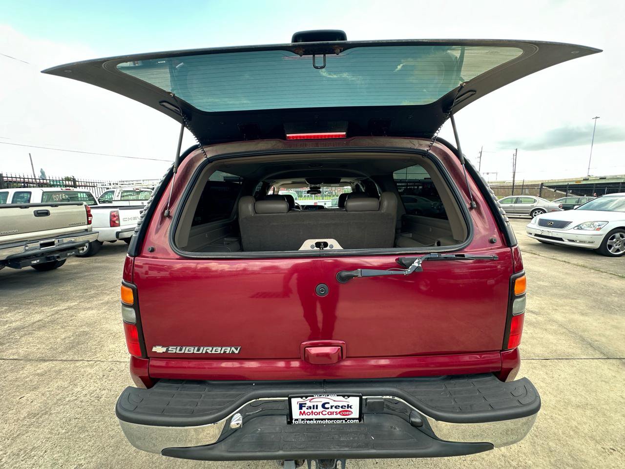 Used 2006 Chevrolet Suburban LTZ w/ Preferred Equipment Group AWD/4WD image 50