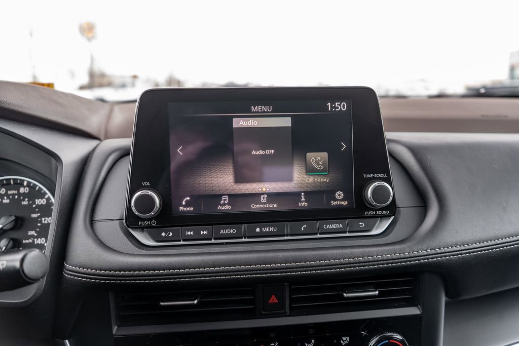 Used 2023 Nissan Rogue S image 30