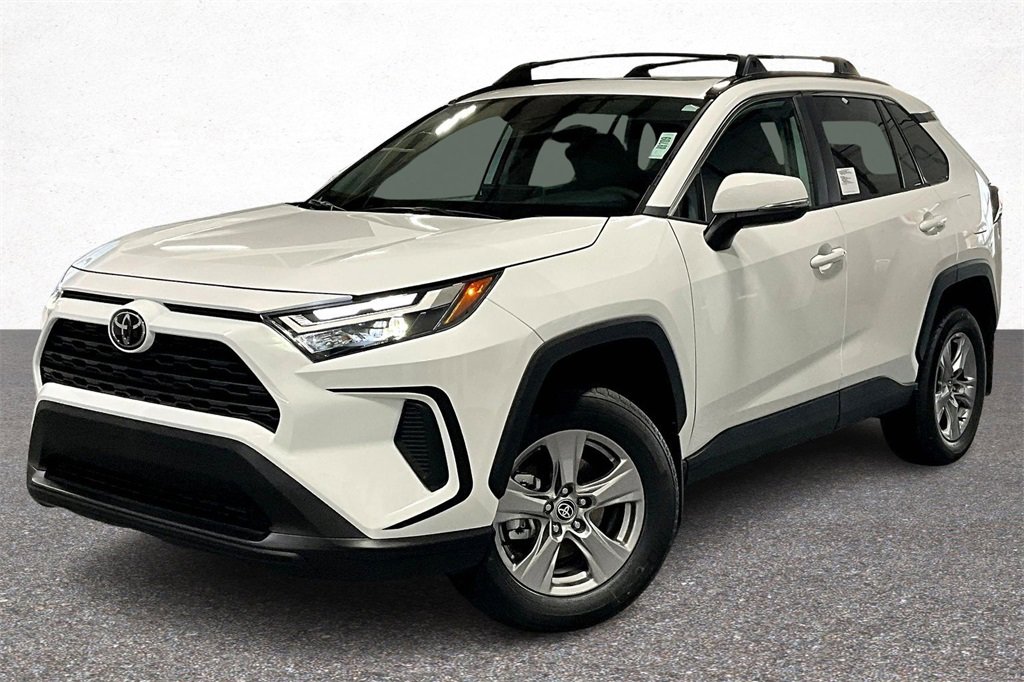 New 2025 Toyota RAV4 XLE w/ Convenience Package video 2