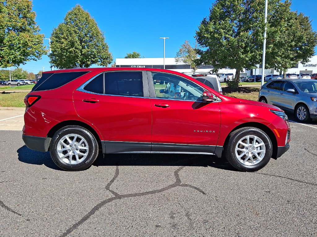 Certified 2024 Chevrolet Equinox LT FWD image 10