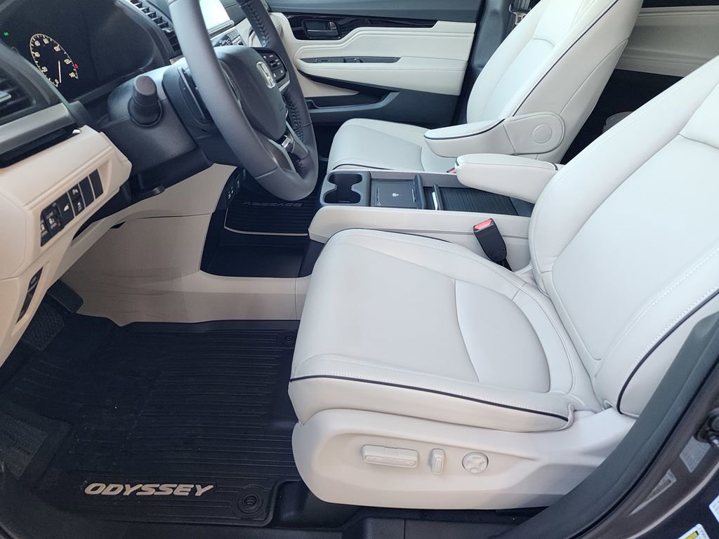 Used 2026 Honda Odyssey Touring image 27