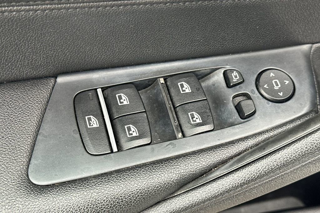 Used 2018 BMW 530i image 11