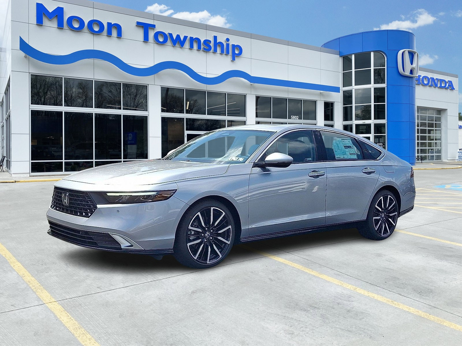 New 2025 Honda Accord Touring image 2