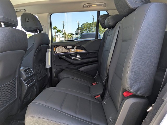 Used 2024 Mercedes-Benz GLS 450 4MATIC image 16
