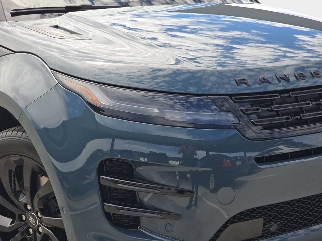 New 2026 Land Rover Range Rover Evoque Hoxton AWD/4WD image 32