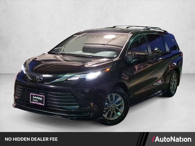 Certified 2026 Toyota Sienna LE FWD image 1