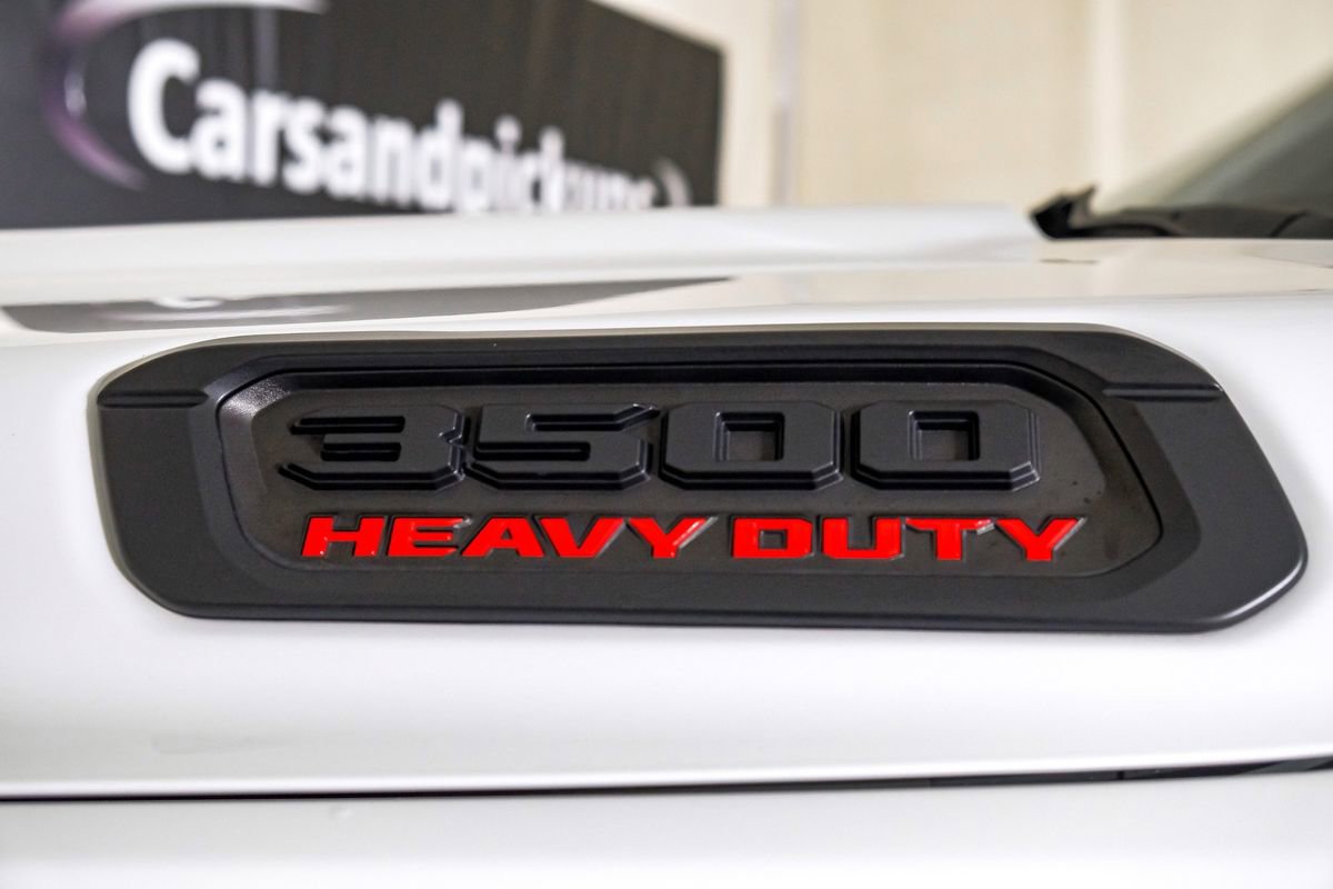 Used 2022 RAM 3500 Laramie w/ Night Edition image 43