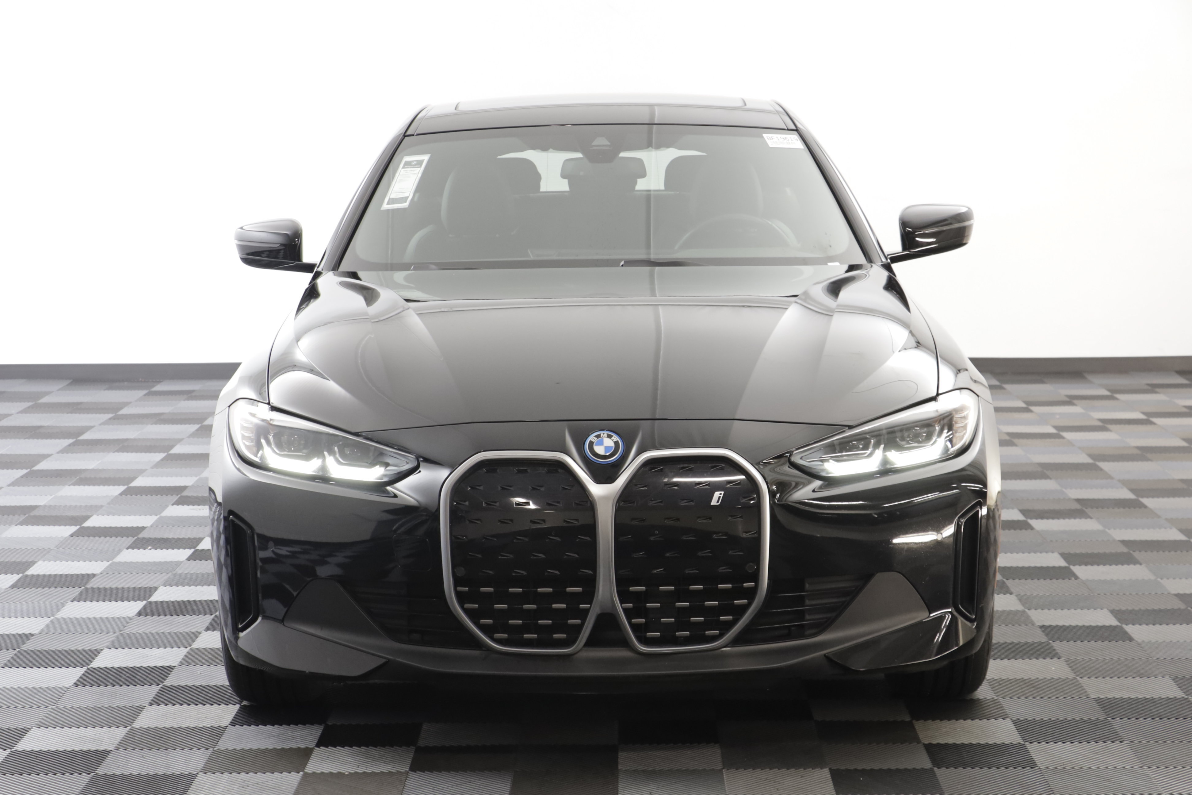 Used 2024 BMW i4 eDrive35 w/ Convenience Package RWD image 23