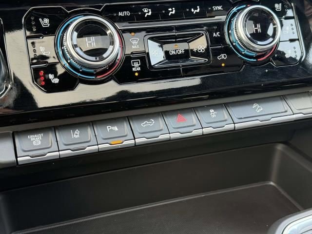 Certified 2025 GMC Sierra 2500 Denali w/ Denali Reserve Package image 30