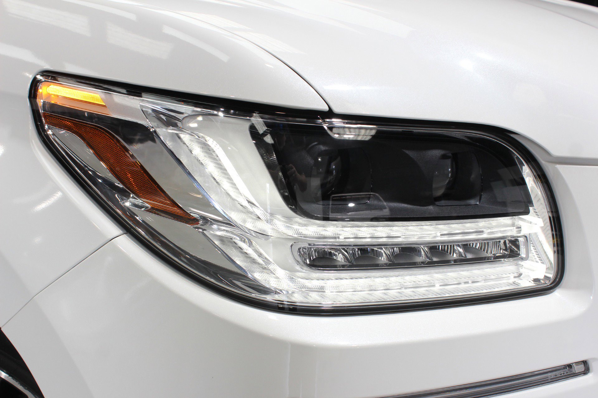 Used 2021 Lincoln Navigator Reserve w/ Luxury Package image 6