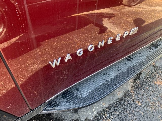 Used 2024 Jeep Wagoneer Series II w/ Flexible Seating Group AWD/4WD image 3