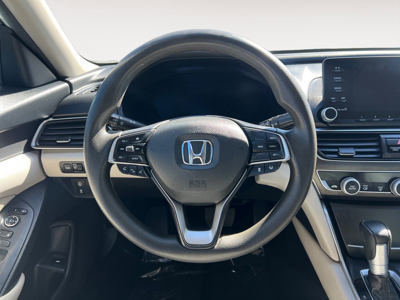 Used 2019 Honda Accord LX image 12