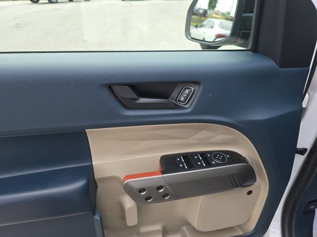 Used 2025 Ford Maverick Lariat AWD/4WD image 12