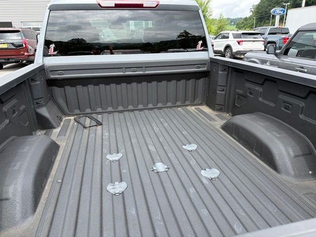 Used 2024 Chevrolet Silverado 2500 Custom w/ Custom Value Package AWD/4WD image 10