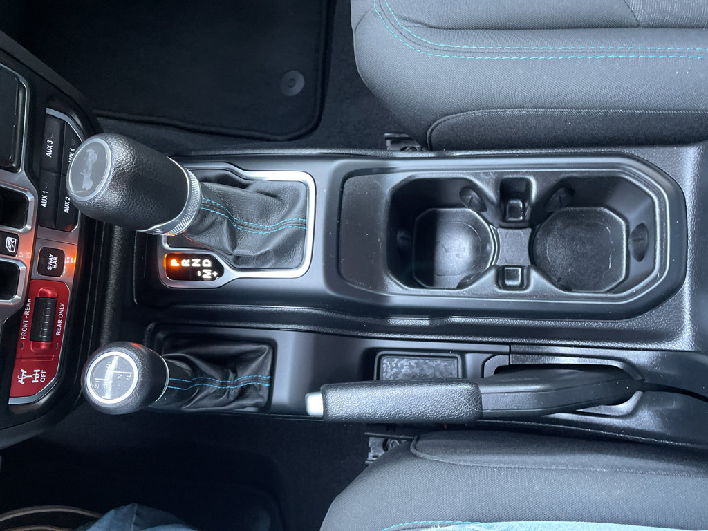 Used 2021 Jeep Wrangler Unlimited Rubicon 4xe w/ Steel Bumper Group image 17