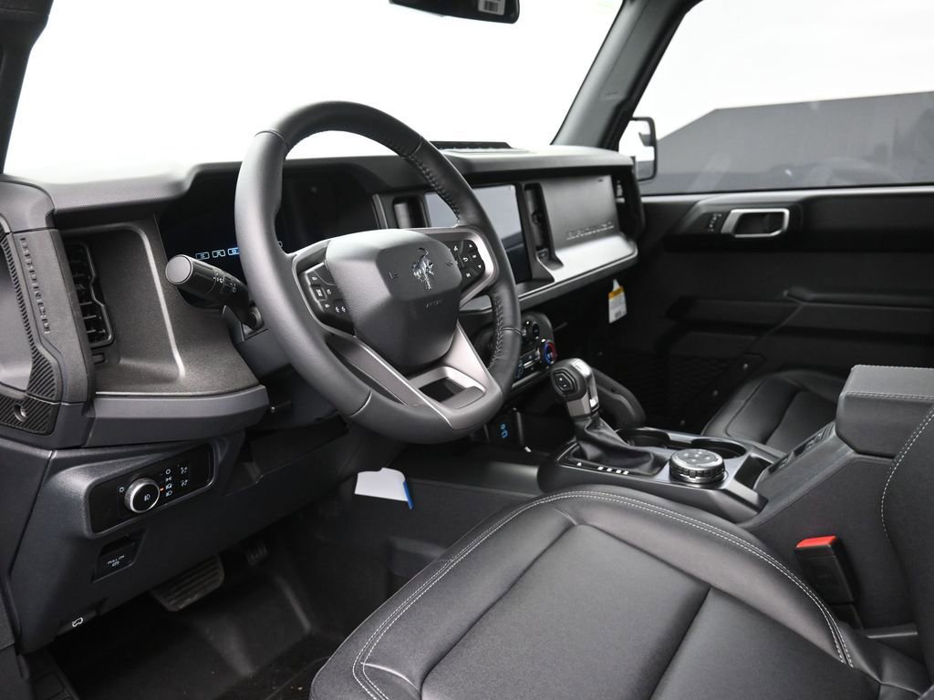 New 2025 Ford Bronco Badlands image 18