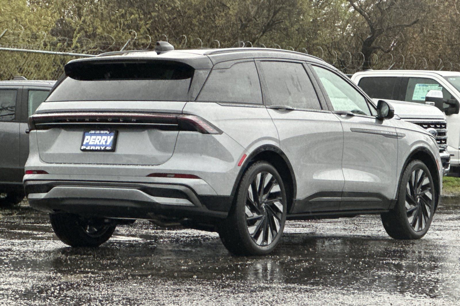 New 2026 Lincoln Nautilus Reserve image 3