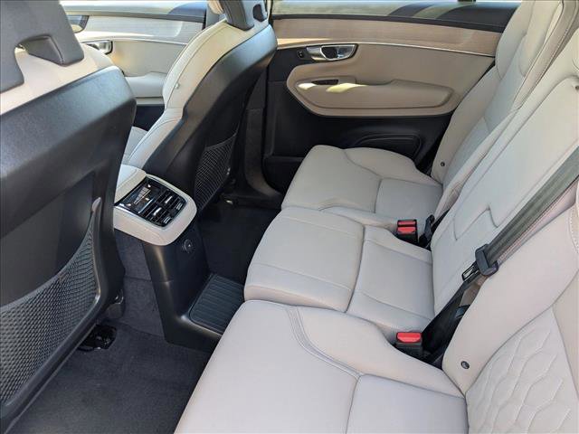 New 2026 Volvo XC90 T8 Plus image 16