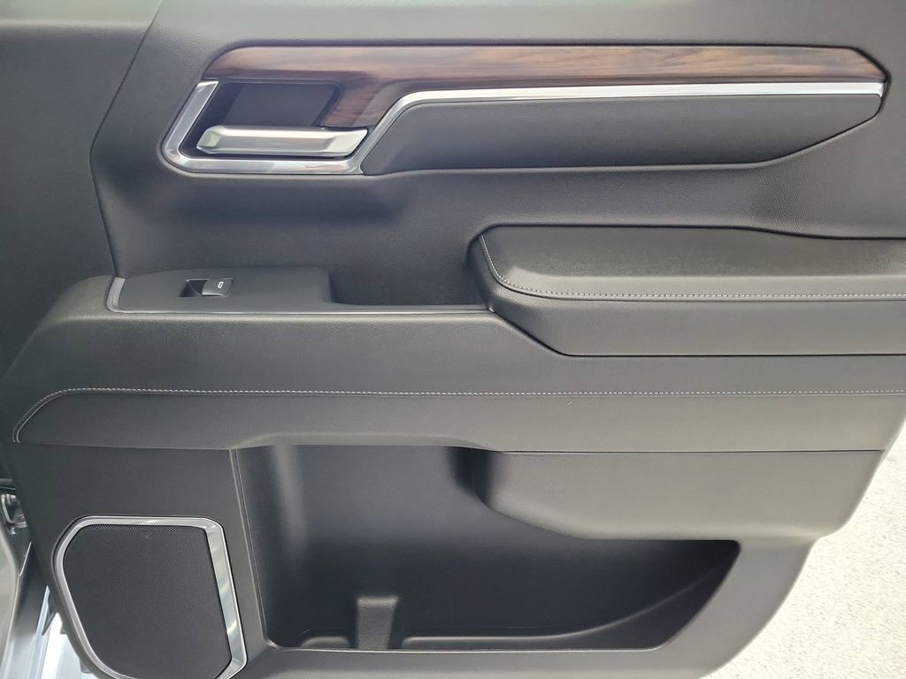 Certified 2024 GMC Sierra 1500 SLT w/ SLT Premium Package AWD/4WD image 19