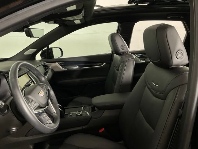Used 2024 Cadillac XT5 Premium Luxury w/ Technology Package FWD image 25