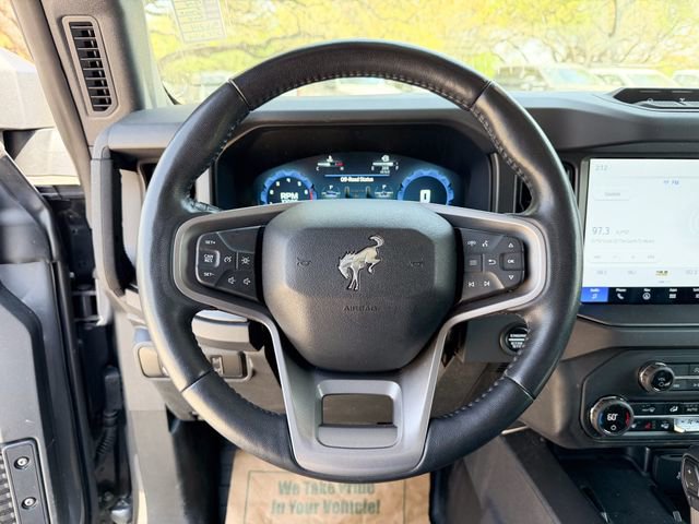 Used 2025 Ford Bronco Badlands image 9