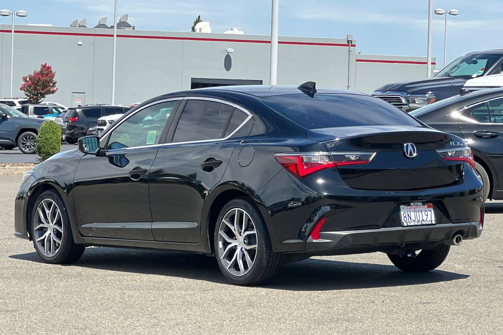 Used 2019 Acura ILX FWD image 7