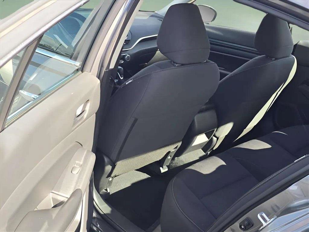 Used 2023 Nissan Altima 2.5 S image 10