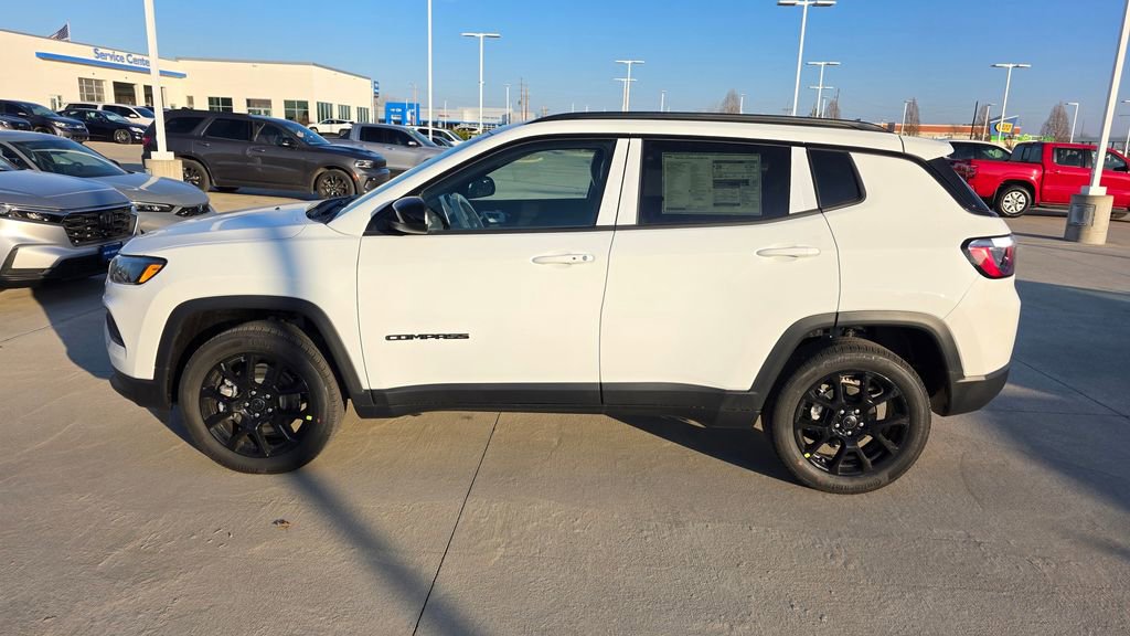 New 2026 Jeep Compass Latitude image 2
